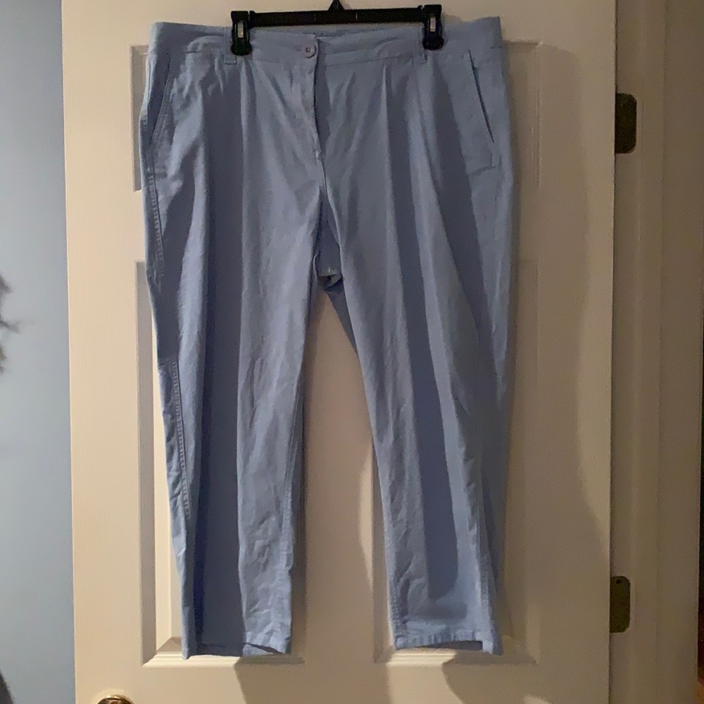 Crown and Ivy Capris